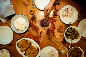 Read more about the article Make Your Thanksgiving Table Look Amazing with These 35 Decor Ideas
