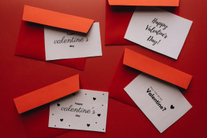 Read more about the article 80+ Special Messages To Write In A Valentine’s Day Card